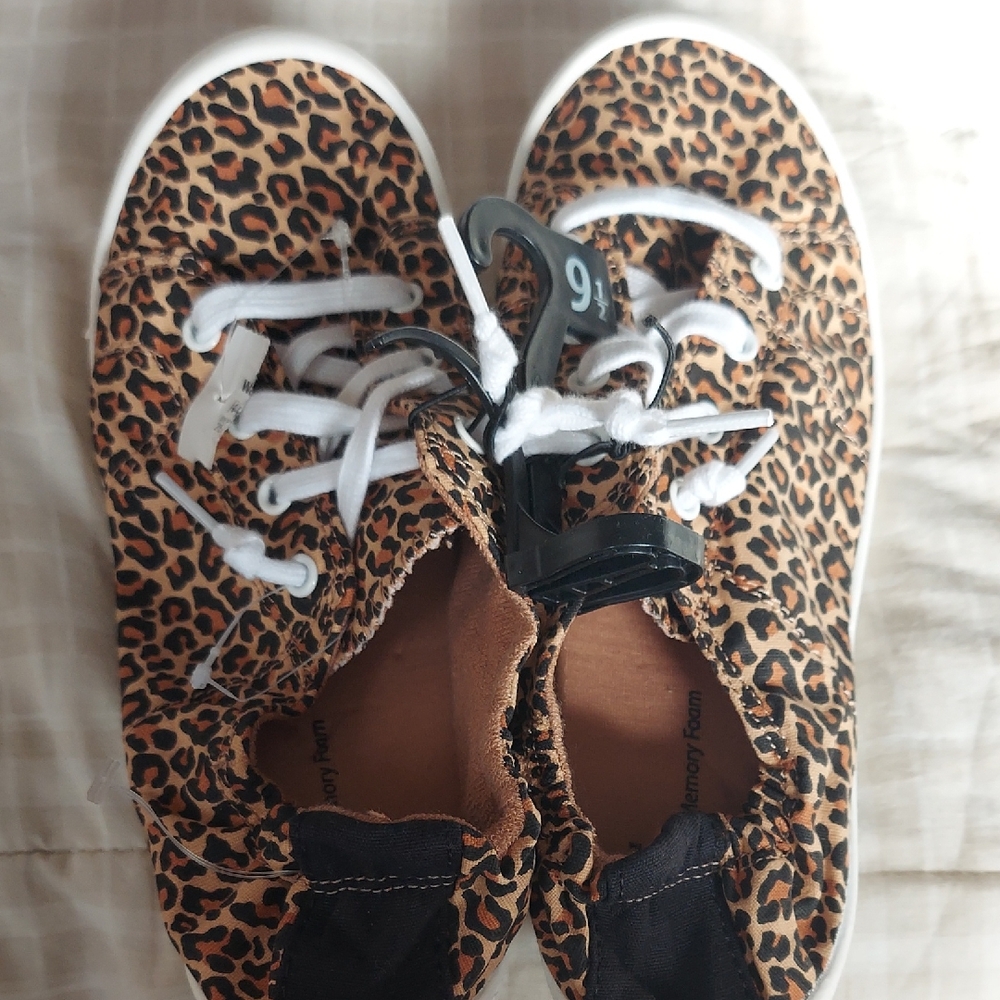Leopard Print Shoes with White Laces Size 9.5